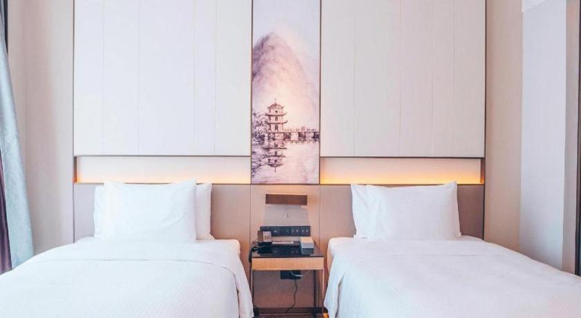Wanda Jin Baise Hotel Bagian luar foto