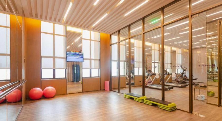 Wanda Jin Baise Hotel Bagian luar foto