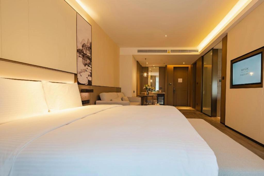 Wanda Jin Baise Hotel Bagian luar foto